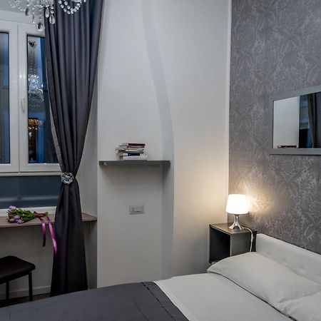 Inside Roma Rooms Екстер'єр фото