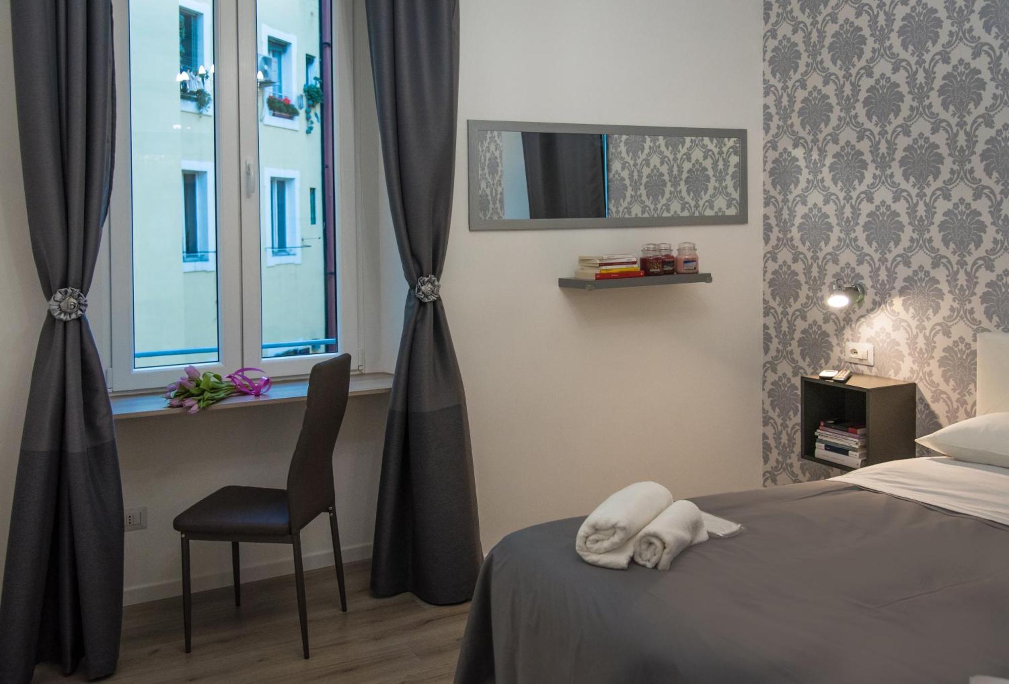Inside Roma Rooms Екстер'єр фото
