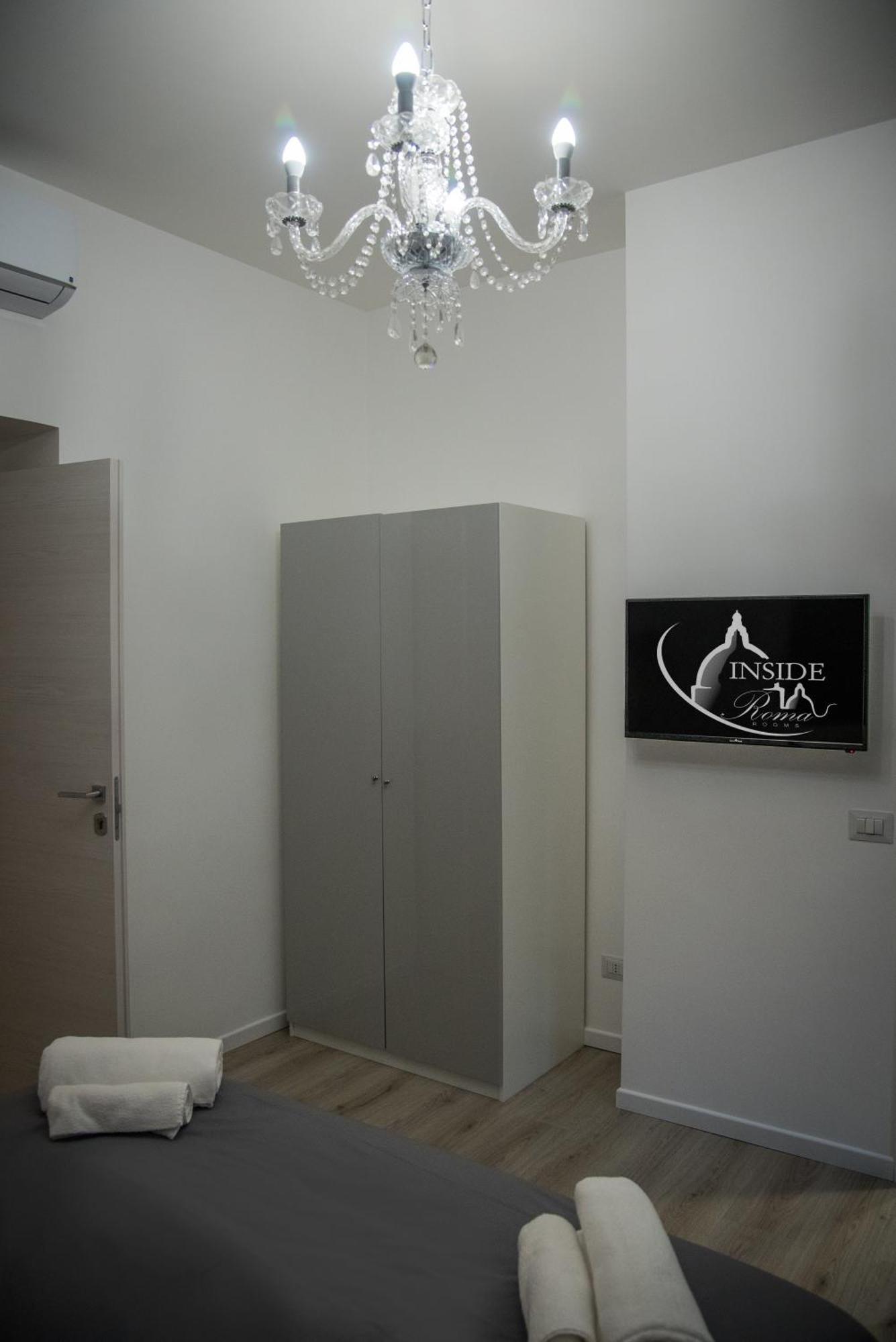 Inside Roma Rooms Екстер'єр фото