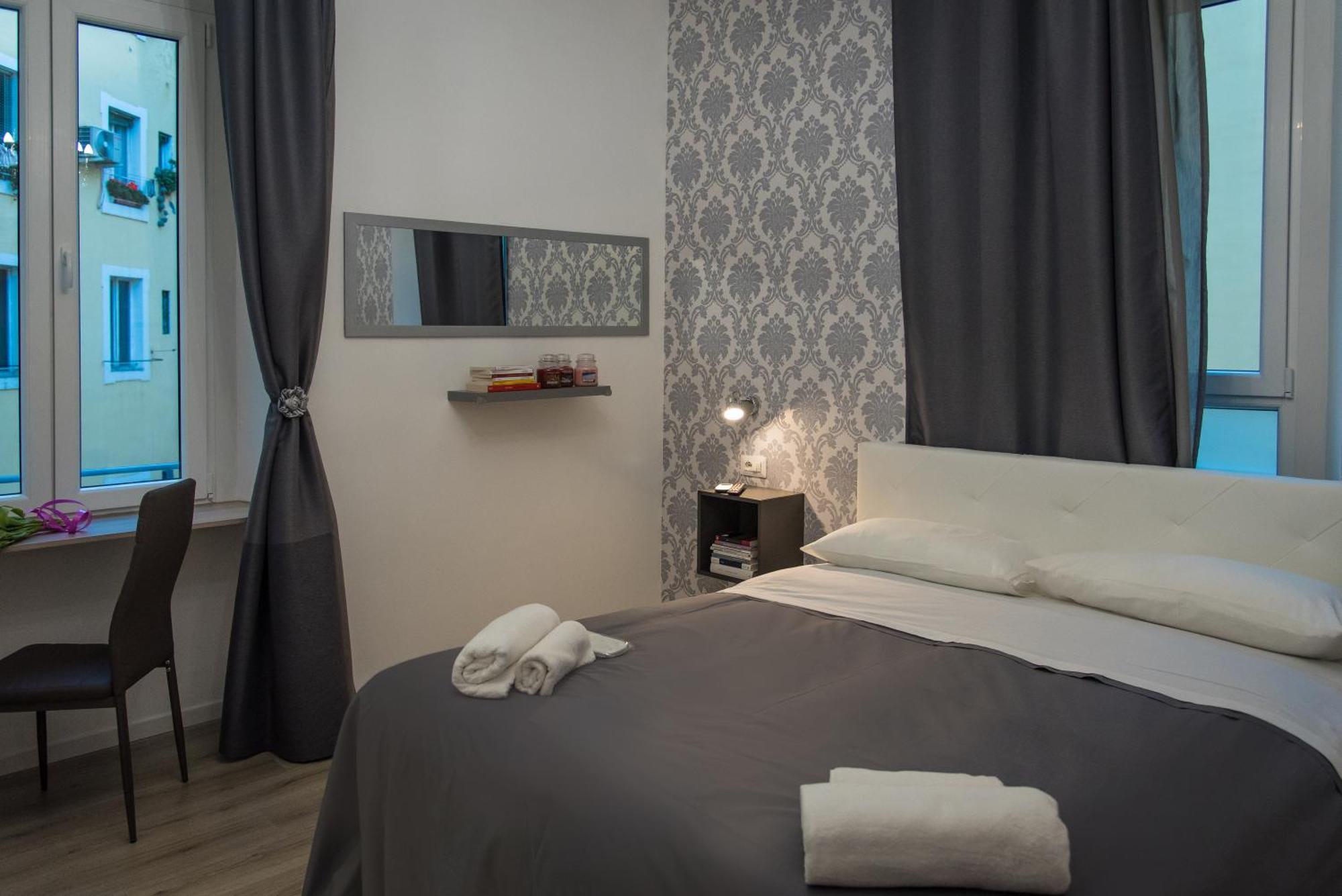 Inside Roma Rooms Екстер'єр фото