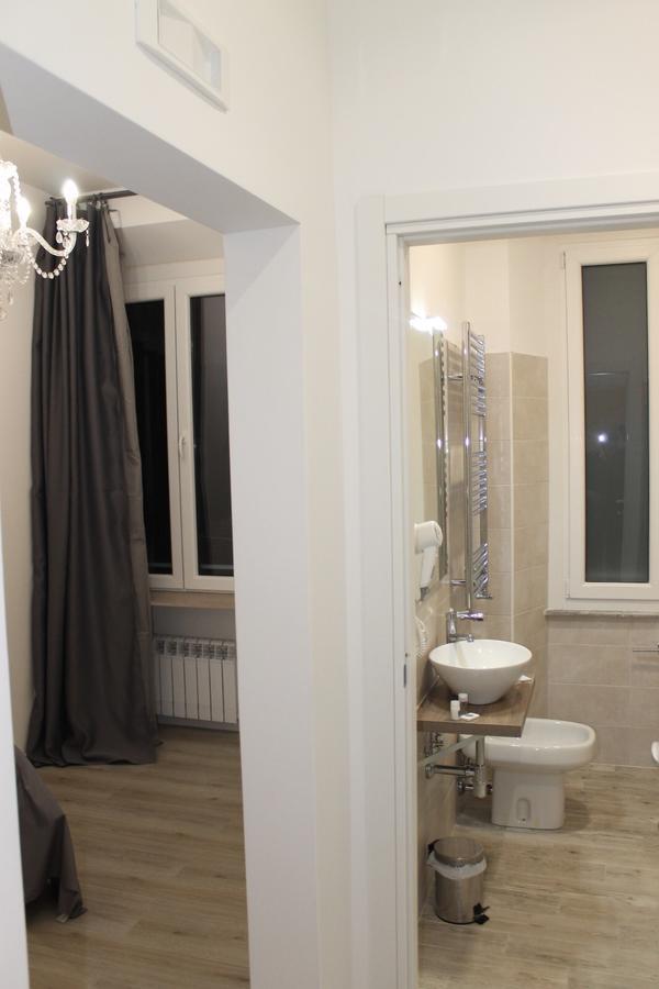 Inside Roma Rooms Екстер'єр фото