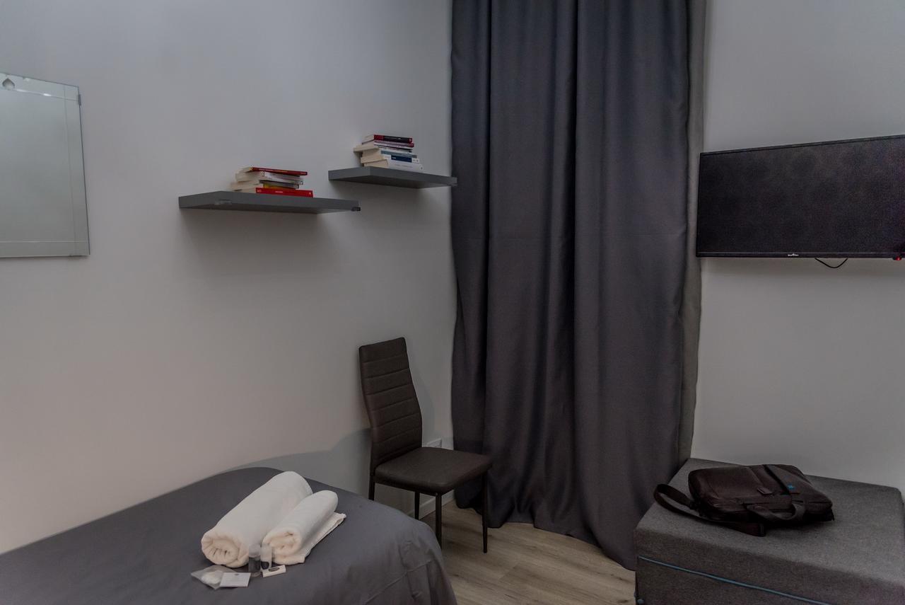 Inside Roma Rooms Екстер'єр фото