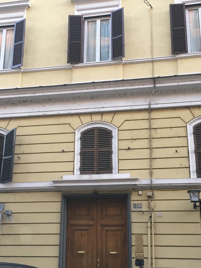 Inside Roma Rooms Екстер'єр фото