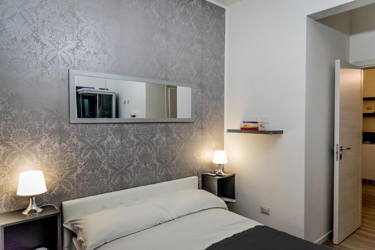 Inside Roma Rooms Екстер'єр фото