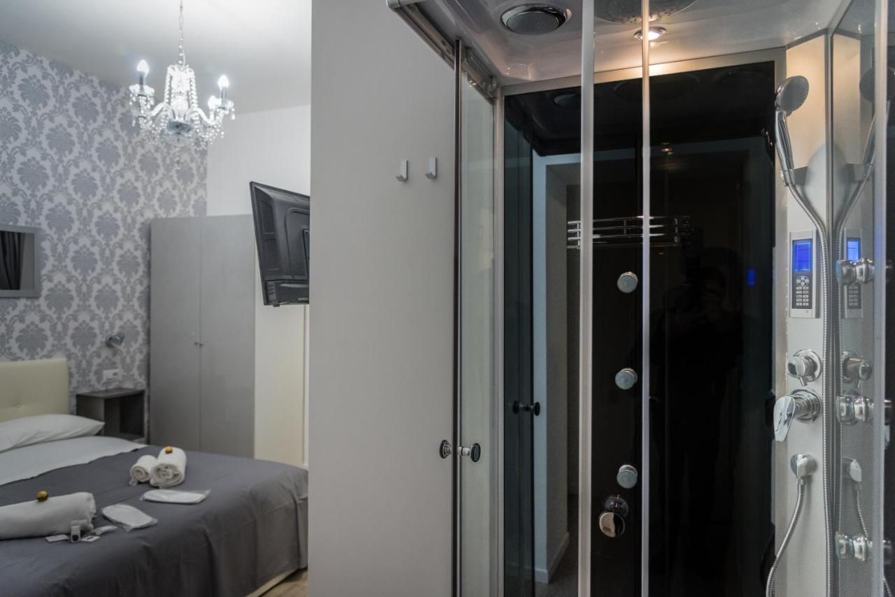 Inside Roma Rooms Екстер'єр фото
